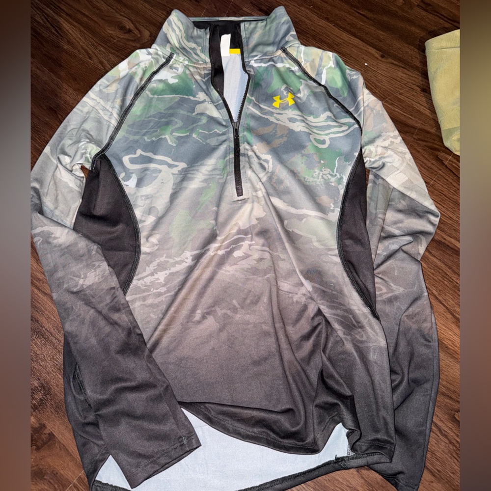 Under Armour Green Camouflage Half-Zip Top